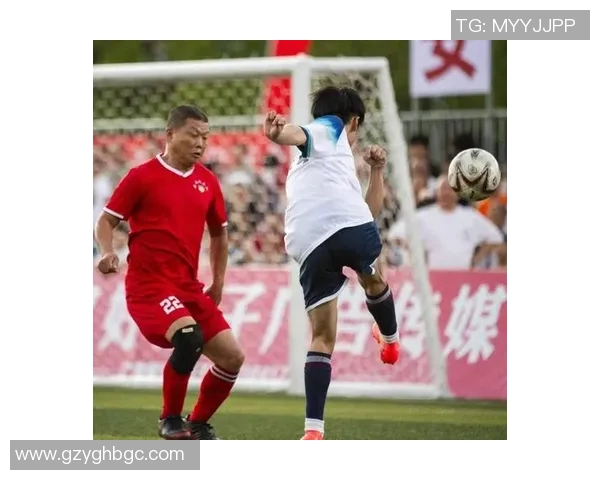 灵动脚步与智慧战术会跑位的足球明星们的精彩瞬间